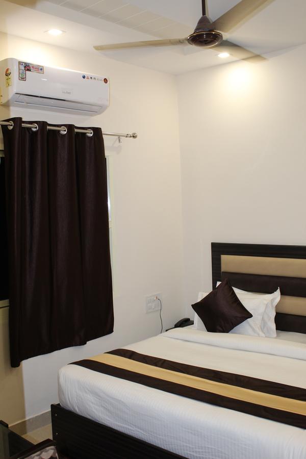 Hotel Gopal Haridwār Zewnętrze zdjęcie